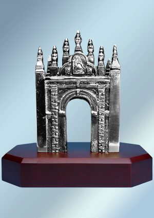 Arco de la Macarena en bronce